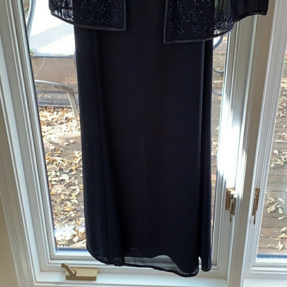 🔥🔥Delaru EUC Formal gown and jacket - 12 - Picture 3 of 3